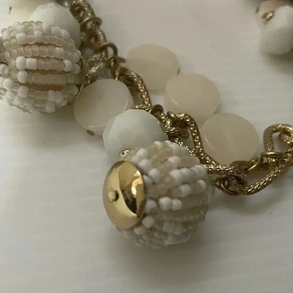3 for $15 TALBOTS Necklace White Beaded Dangle Beads Statement Gold Tone - Picture 4 of 4